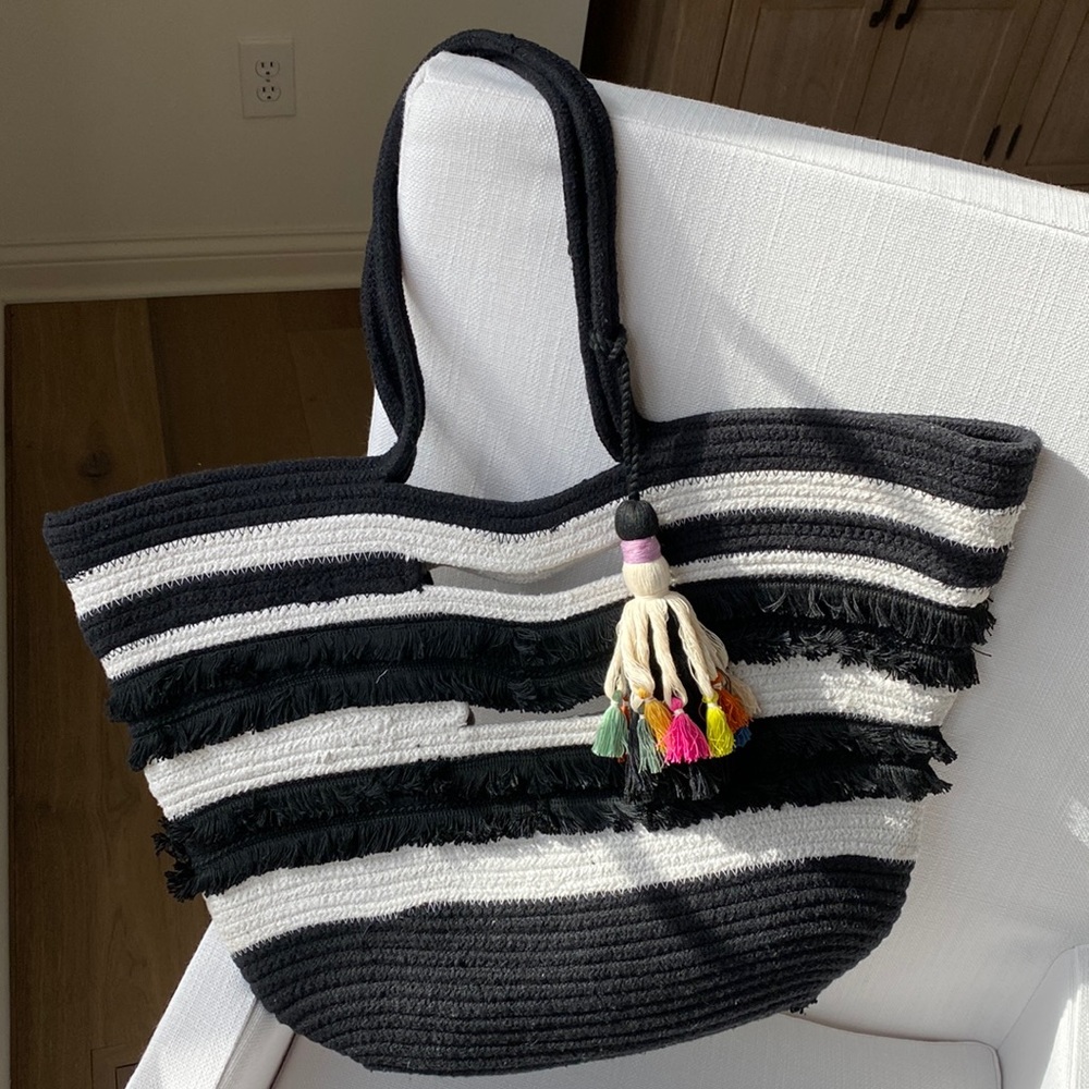 Stella & Dot Woven Striped Beach Bag
